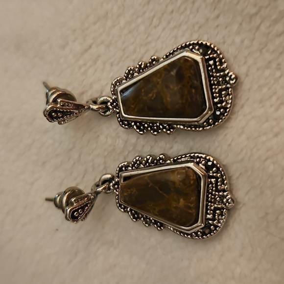 Vintage Art Deco Jasper Dangle Post Earrings - Picture 2 of 5